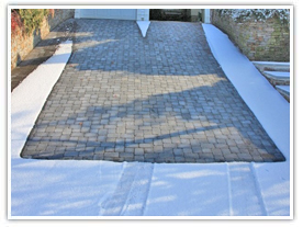Heating Element underneath Pavers
