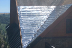 Invizimelt-under-Metal-on-Overhang