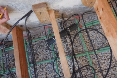 jumpers-protect-hott-wire-cable-in-concrete-joints